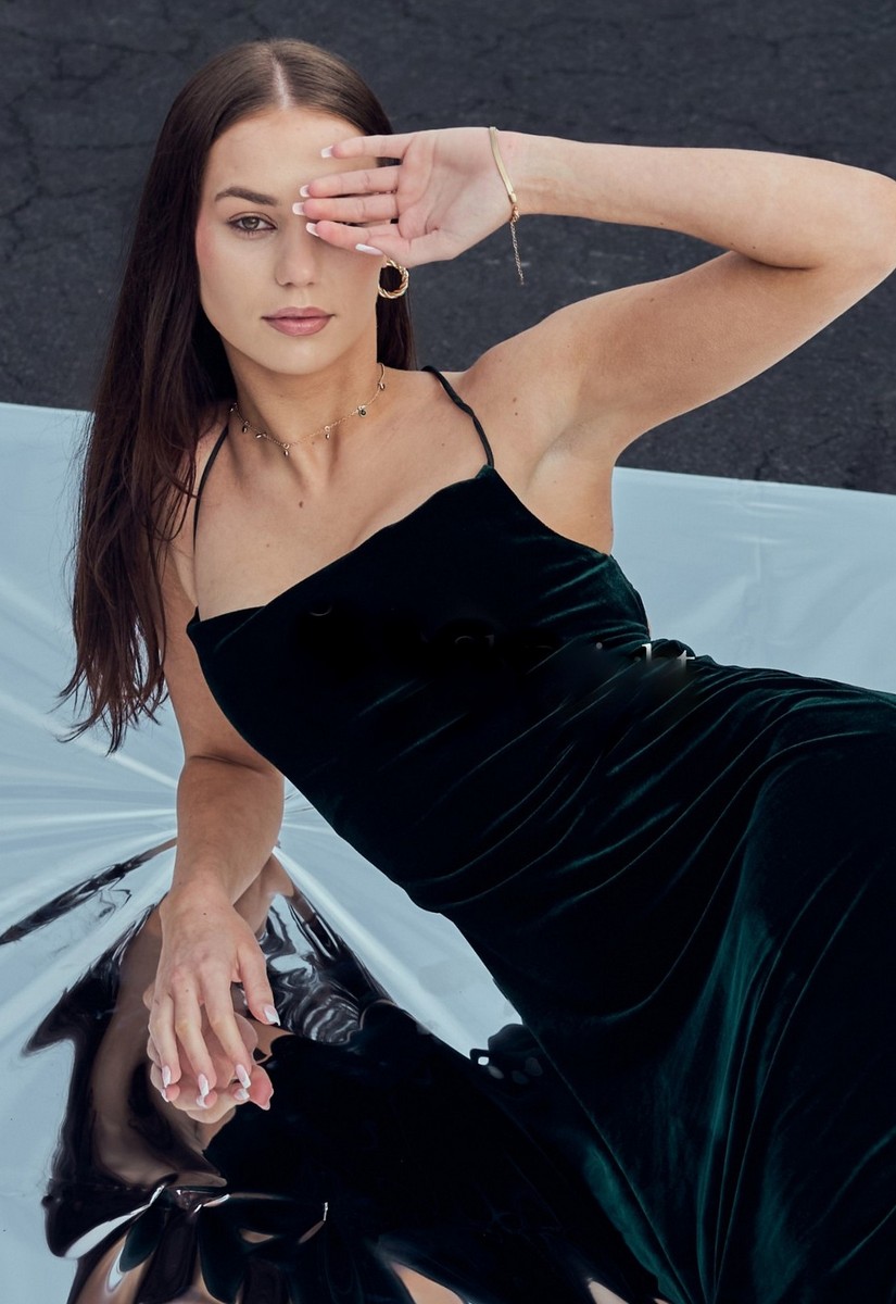 Becca - Unique