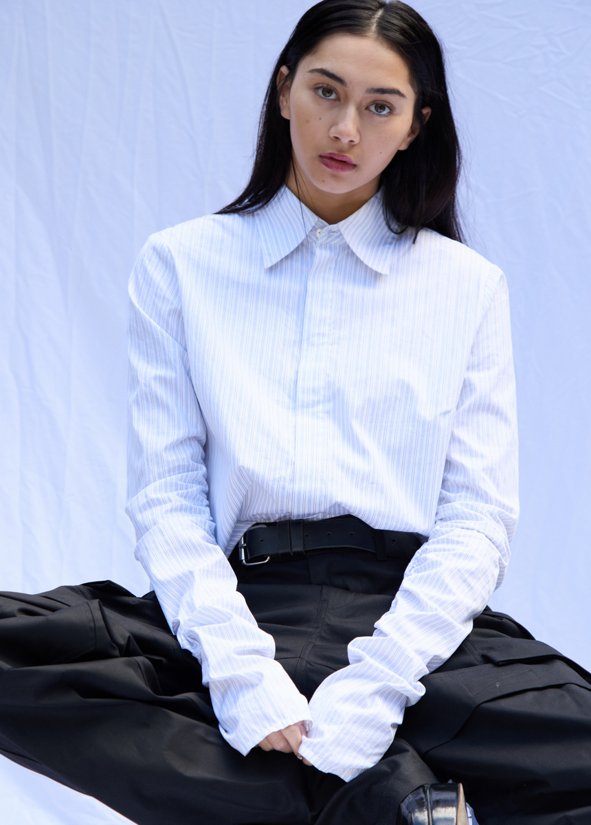 Lana Hill: Here now - Unique