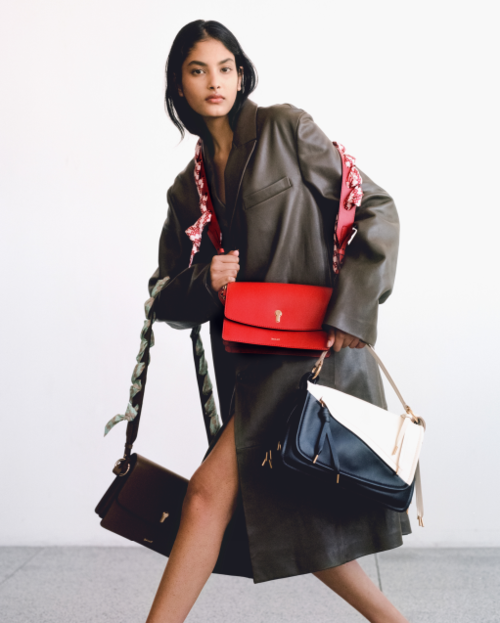 Vi – Sydney