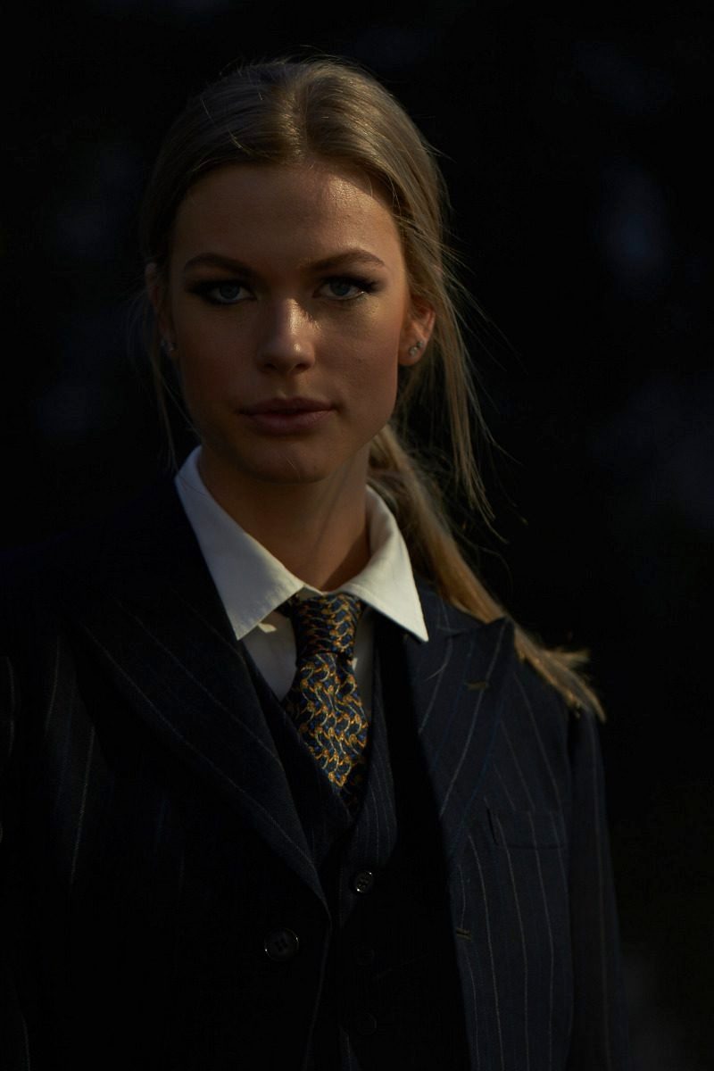 Julia W
