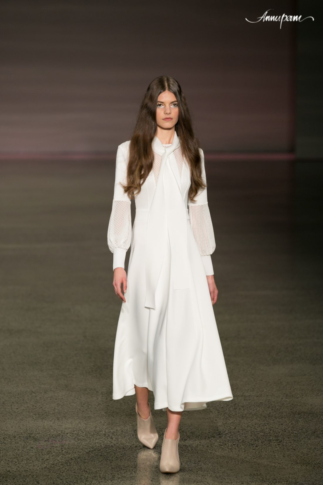 Olivia, Genevieve, Kenzie, Ellery, Cynthia for the Rochelle Show at NZFW