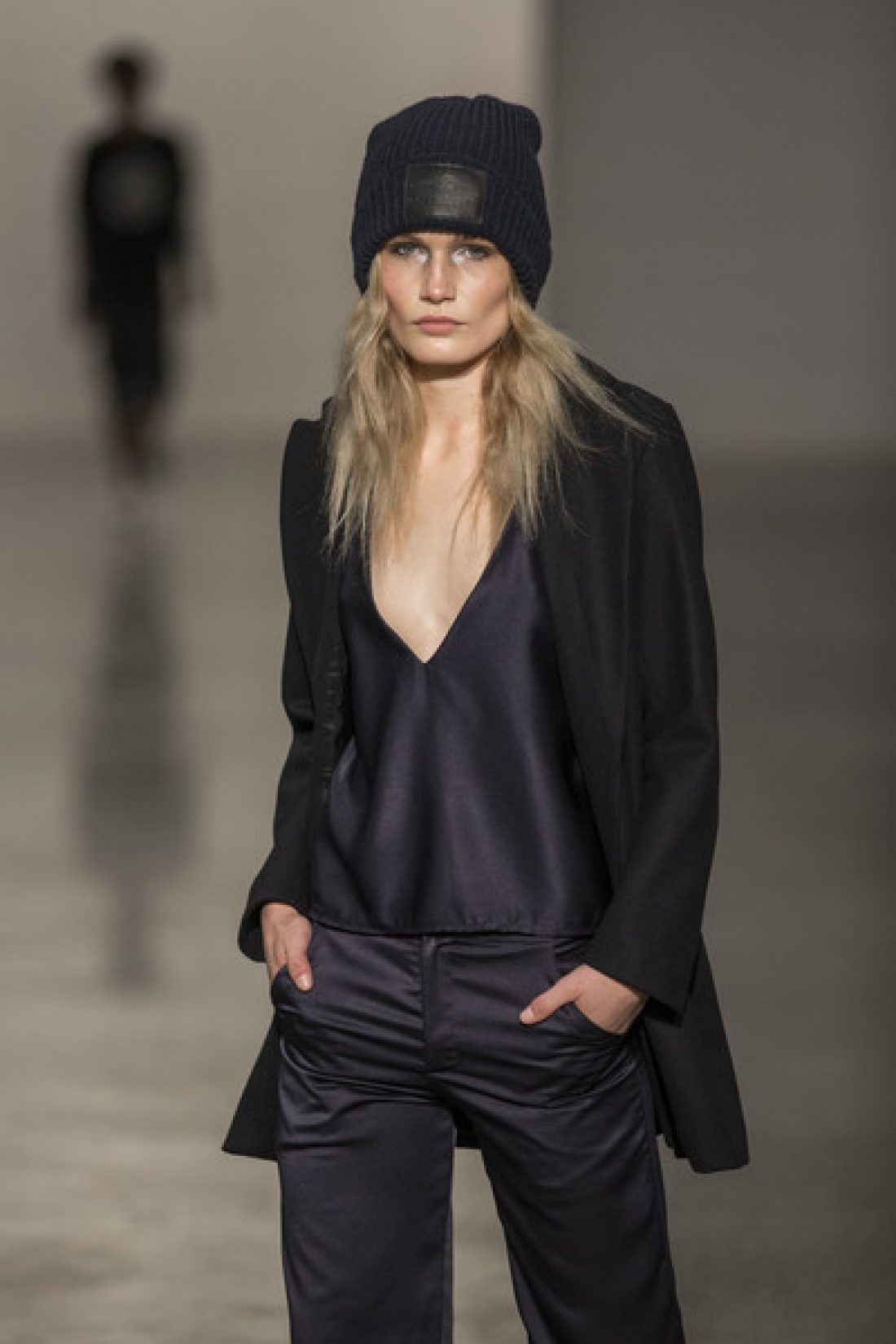 Polly & Dani walk the Mitchell Vincent Show at NZFW